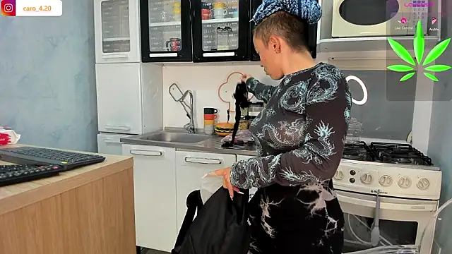 CaroFisher online show from March 25, 1:28 pm