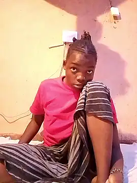 Snapshot of cute_naimah chatting on October 12, 3:27 am cute naimah online show from October 12, 3:27 am