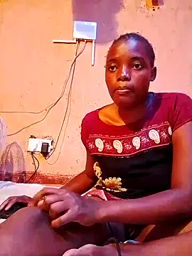 cute naimah online show from February 8, 6:00 pm