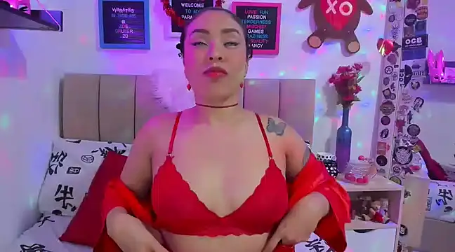 Zoe Gruber online show from February 12, 10:37 pm