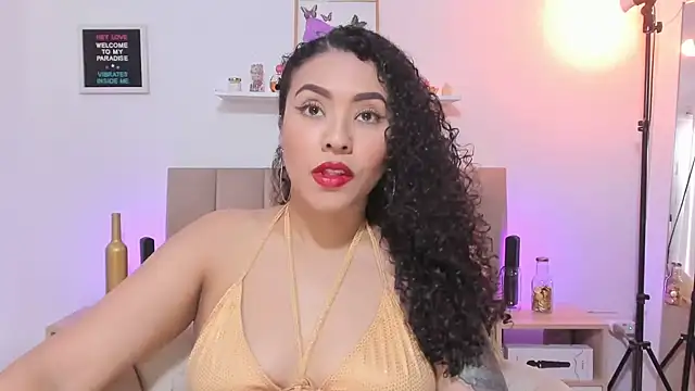 Zoe Gruber online show from November 11, 7:36 pm