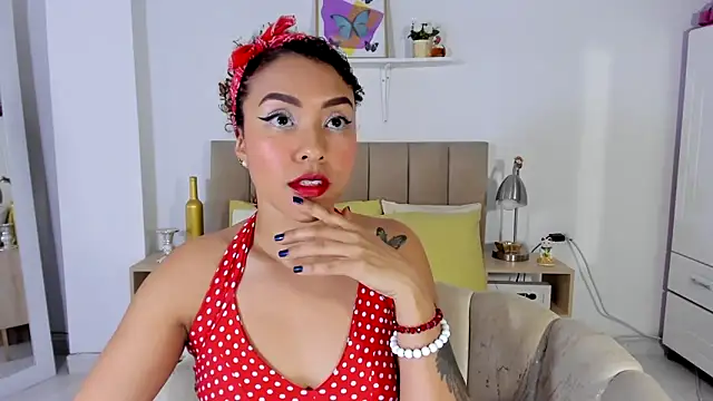 Zoe Gruber online show from May 5, 11:13 pm