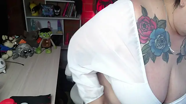 Snapshot of juliette_rd chatting on January 28, 10:45 am juliette rd online show from January 28, 10:45 am