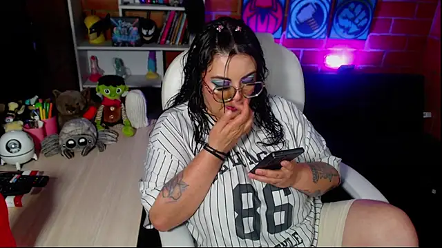 juliette rd online show from October 2, 3:13 am