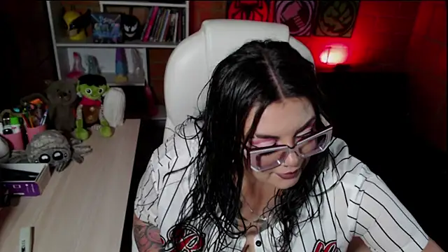 juliette rd online show from November 20, 1:39 am