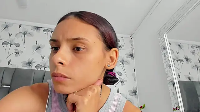 Ehotloveaxxx online show from November 6, 1:45 pm