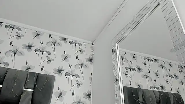 Ehotloveaxxx online show from December 21, 2:24 pm