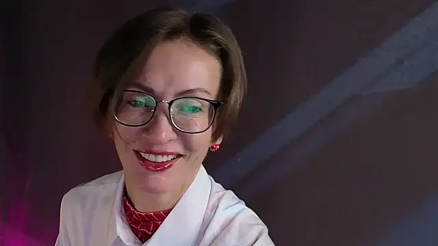 Dorothy Meyer online show from September 27, 9:20 pm