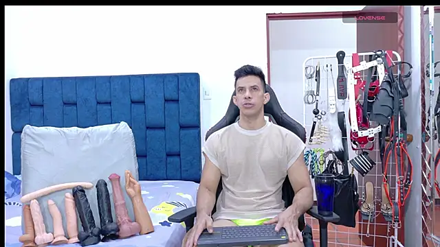 JoseRumbero26 online show from May 6, 11:59 am