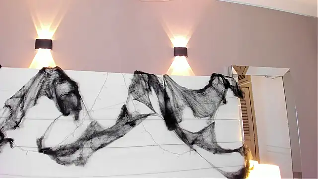 Lilly 2809  online show from October 19, 4:02 am