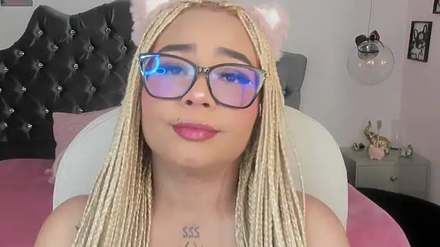 conny  curly online show from May 19, 1:28 pm