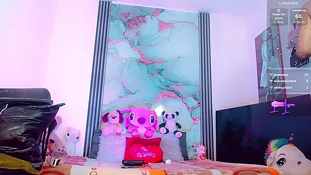 Snapshot of _ChanellR_ chatting on September 23, 11:08 pm ChanellR online show from September 23, 11:08 pm