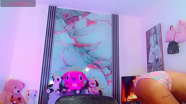 Snapshot of _ChanellR_ chatting on September 27, 8:14 pm ChanellR online show from September 27, 8:14 pm