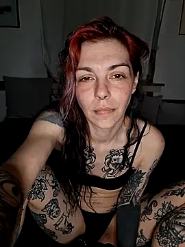 Snapshot of SophiaBlackfoxx chatting on April 17, 9:07 pm SophiaBlackfoxx online show from April 17, 9:07 pm