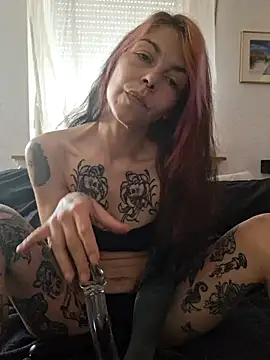 Snapshot of SophiaBlackfoxx chatting on May 14, 12:12 pm SophiaBlackfoxx online show from May 14, 12:12 pm