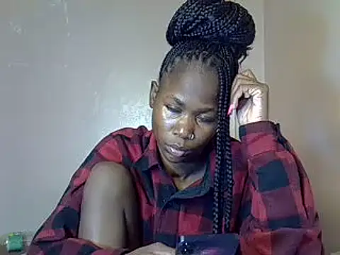 SexxyTerry online show from December 19, 11:25 pm