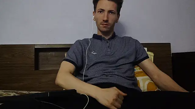  Hocthus  online show from January 5, 9:57 pm