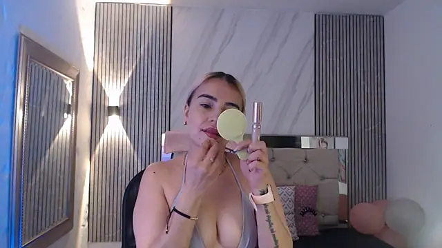ashley  tylor online show from May 15, 12:23 pm