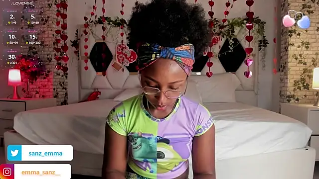 EmmaSanzz  online show from February 10, 8:42 am