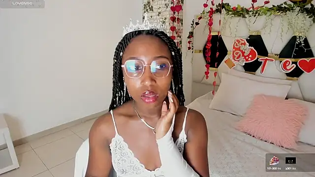 EmmaSanzz  online show from February 18, 11:44 am