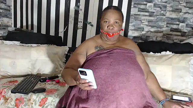 BigHotMatureXx online show from March 17, 8:17 am