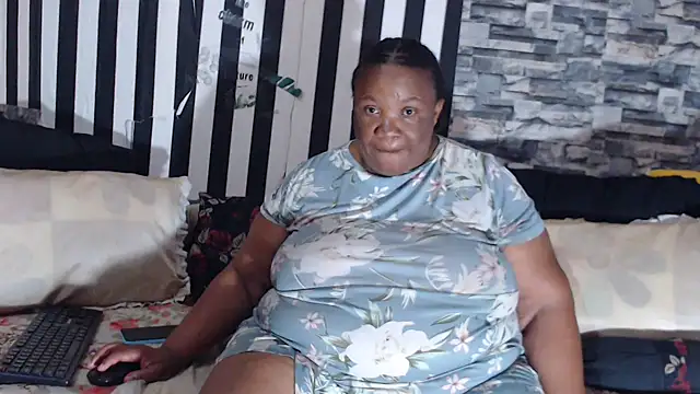 BigHotMatureXx online show from March 24, 9:03 am