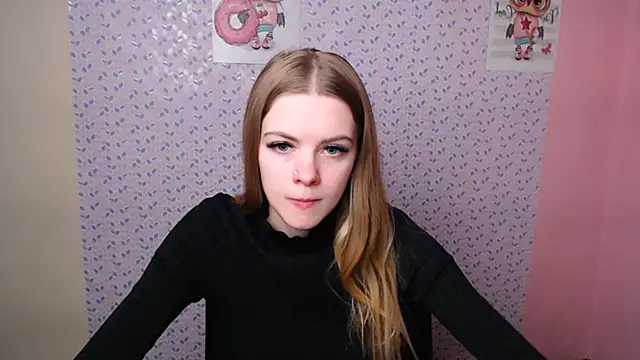 AliceFlirtt  online show from January 2, 1:30 pm