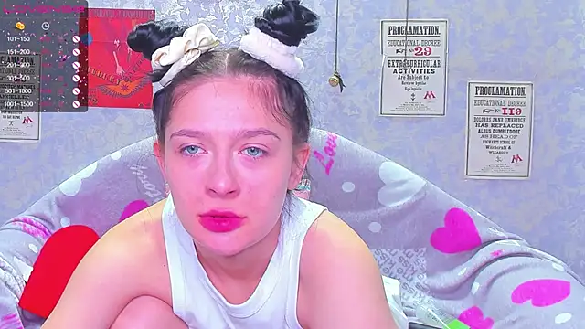 Snapshot of Vanessa_Florence chatting on December 11, 1:05 am Vanessa Florence online show from December 11, 1:05 am