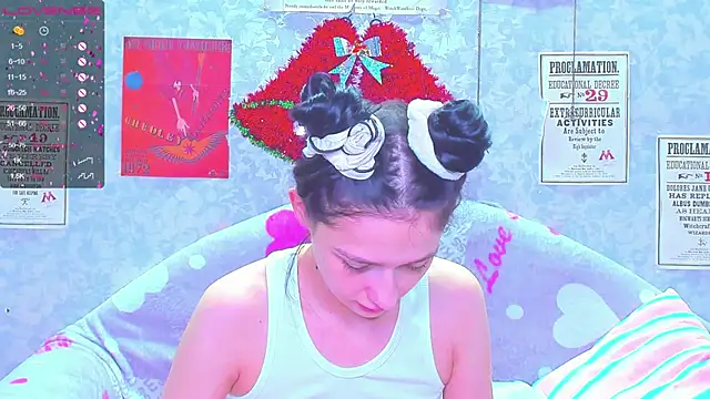 Snapshot of Vanessa_Florence chatting on January 5, 1:03 am Vanessa Florence online show from January 5, 1:03 am