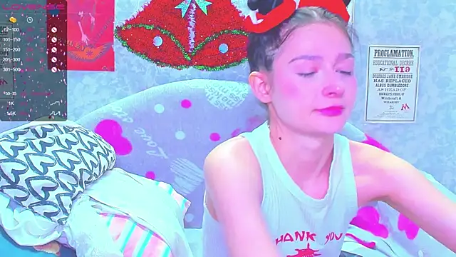 Snapshot of Vanessa_Florence chatting on January 13, 12:51 am Vanessa Florence online show from January 13, 12:51 am