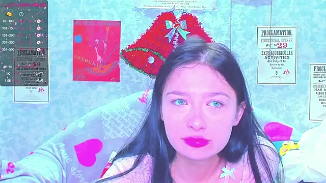 Snapshot of Vanessa_Florence chatting on January 17, 1:04 am Vanessa Florence online show from January 17, 1:04 am