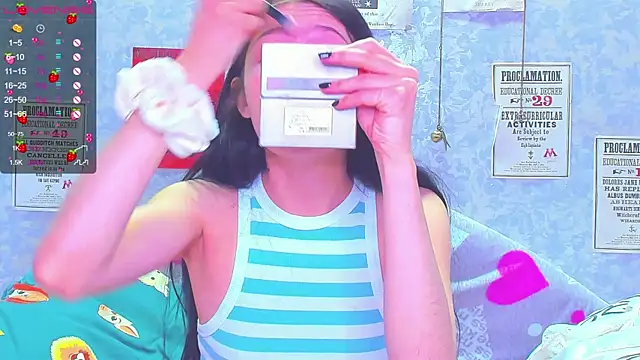 Snapshot of Vanessa_Florence chatting on February 7, 1:25 am Vanessa Florence online show from February 7, 1:25 am