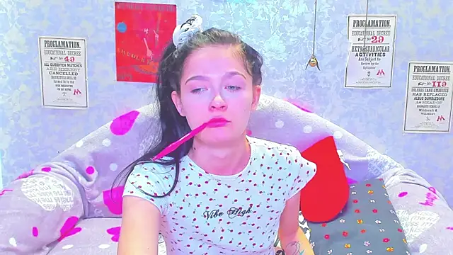 Snapshot of Vanessa_Florence chatting on February 22, 1:33 am Vanessa Florence online show from February 22, 1:33 am