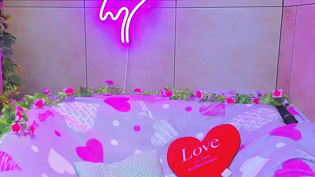 Snapshot of Vanessa_Florence chatting on March 16, 1:07 am Vanessa Florence online show from March 16, 1:07 am