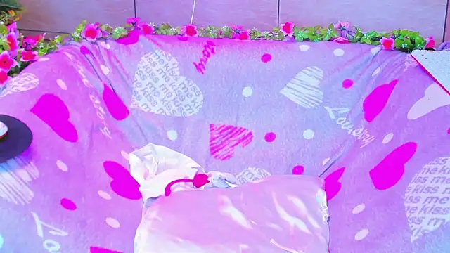 Snapshot of Vanessa_Florence chatting on March 20, 4:18 am Vanessa Florence online show from March 20, 4:18 am