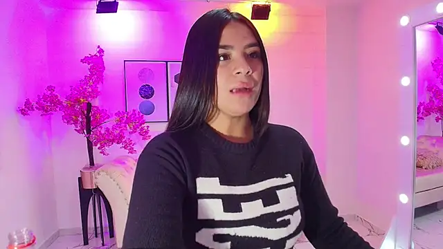 Snapshot of Kaori_ayu chatting on October 2, 12:23 pm Kaori ayu online show from October 2, 12:23 pm