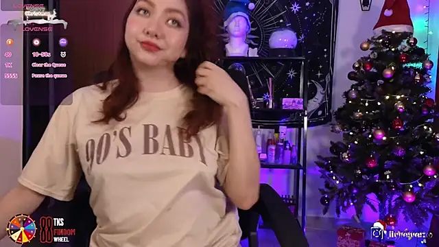 LilyVelvett online show from December 11, 3:56 am