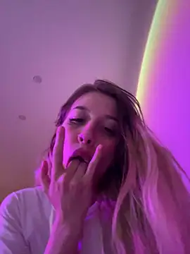 Snapshot of Dooubletroublee chatting on January 20, 12:57 am Dooubletroublee online show from January 20, 12:57 am