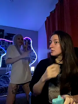 Snapshot of Dooubletroublee chatting on September 27, 12:48 am Dooubletroublee online show from September 27, 12:48 am