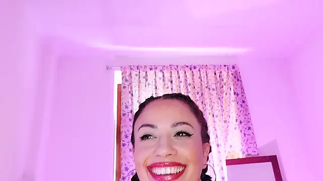 Latina hot2024 online show from January 22, 1:32 pm
