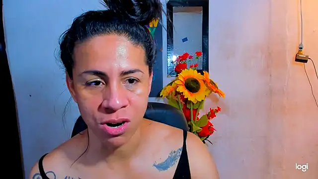 juanblakbigcock online show from April 27, 5:22 pm