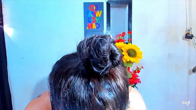 juanblakbigcock online show from May 19, 2:23 pm