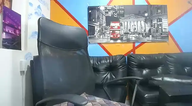 Heidy Sumers online show from December 17, 8:32 pm