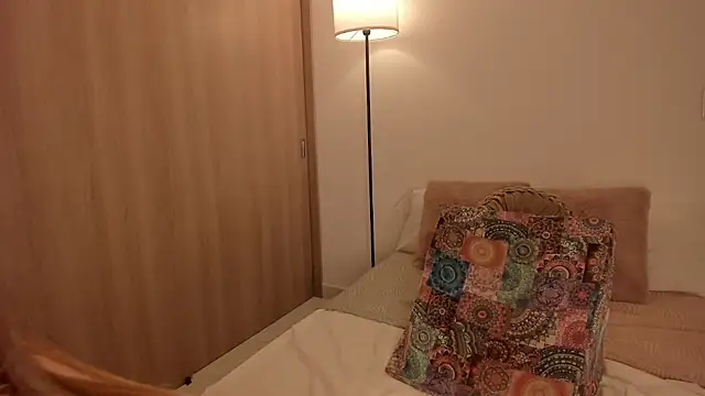 Lady lacey05 online show from December 18, 10:16 pm