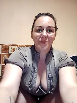 Snapshot of fekete_demon chatting on March 15, 7:31 am fekete demon online show from March 15, 7:31 am