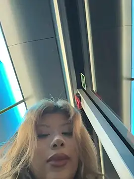 Snapshot of jackelinuh chatting on January 31, 8:40 pm jackelinuh online show from January 31, 8:40 pm