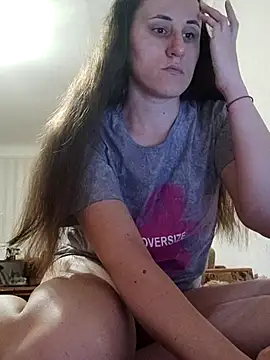 Snapshot of emeli_moon chatting on October 25, 6:46 pm emeli moon online show from October 25, 6:46 pm