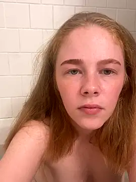 daddyscumprincess online show from November 3, 1:19 am