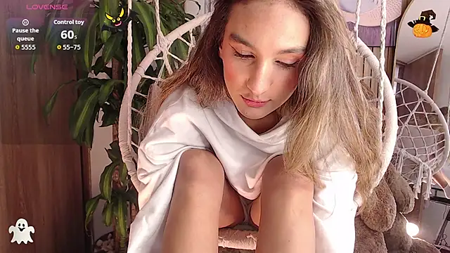 Snapshot of Brinna_se chatting on September 8, 5:45 pm Brinna se online show from September 8, 5:45 pm
