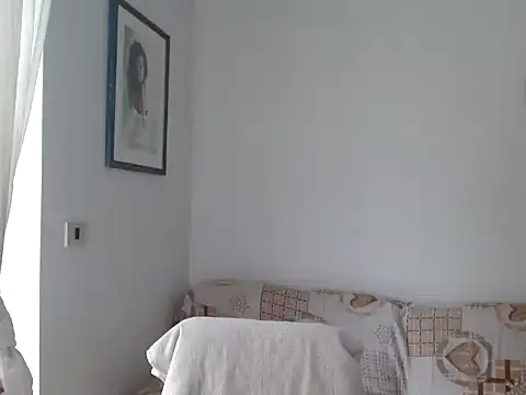 Snapshot of danasantoreal chatting on September 30, 7:57 am danasantoreal online show from September 30, 7:57 am